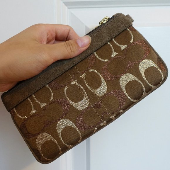 Y2K Coach Brown Jacquard Wristlet - Picture 4 of 5